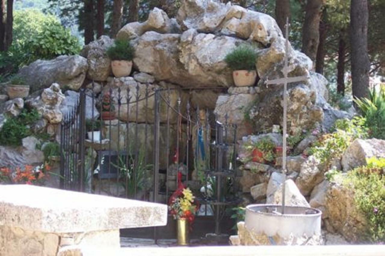 La Casa Sull'Aia,Av Bed & Breakfast Santo Stefano del Sole Exterior foto