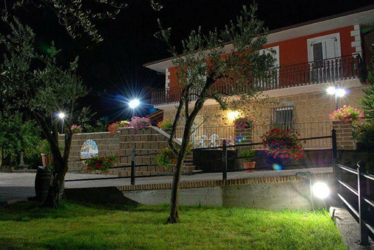 La Casa Sull'Aia,Av Bed & Breakfast Santo Stefano del Sole Exterior foto